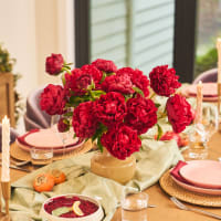Red-Handed: 20 Peonies view 8