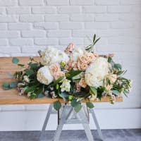 Minimalist Bouquet with Peonies! view 9