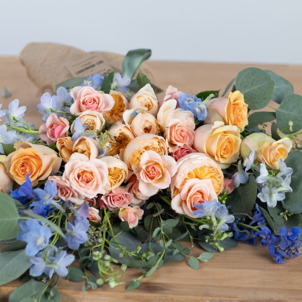 Send Specialty Garden Roses | Farm Fresh Rose Bouquet
