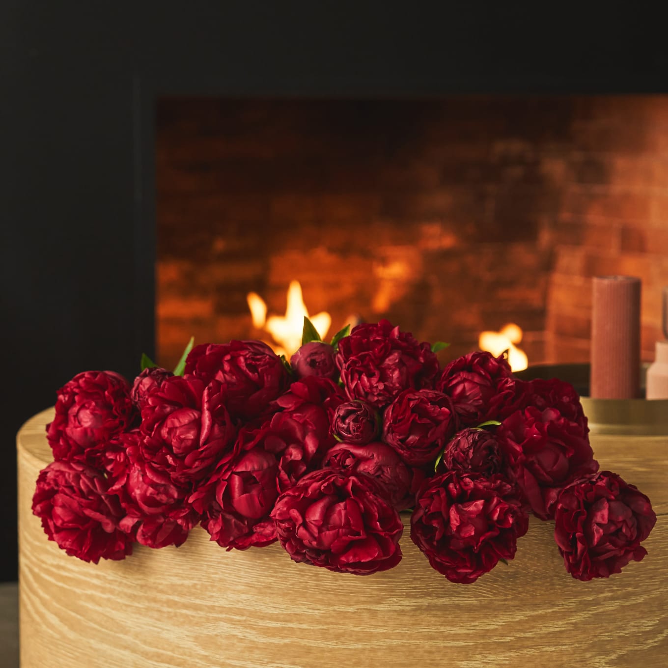 Red-Handed: 20 Peonies view 2 of 10