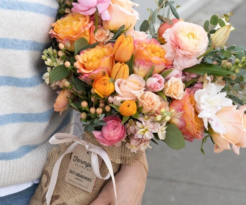 What Makes Our Classic Burlap-Wrapped Bouquets Classic?