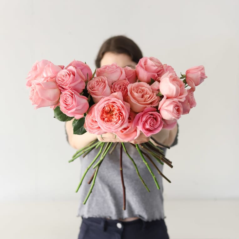Send Garden Roses Bouquet | Fresh Roses | Flower Delivery