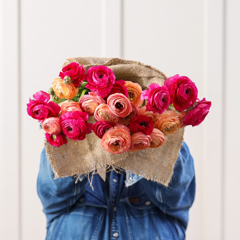 Orange Ranunculus with Garden Roses Bouquet
