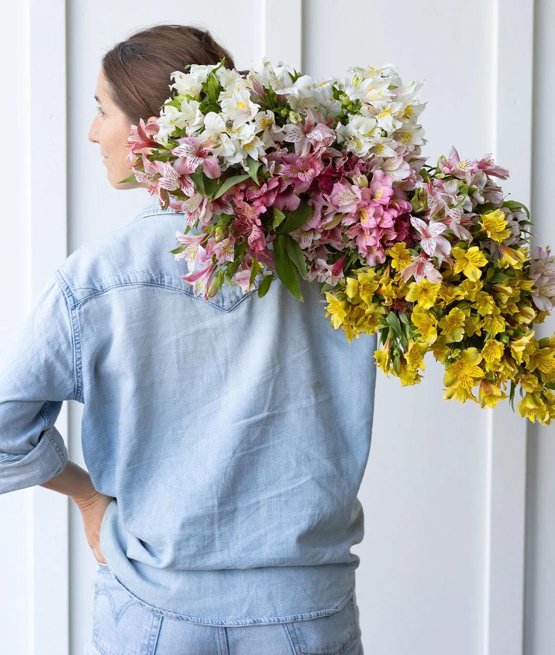 Big Boxes Are Back: Bulk Flowers Delivered to Your Doorstep